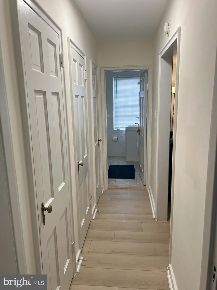 16 Auburn Ct Apt C #C - Photo 6 of 10