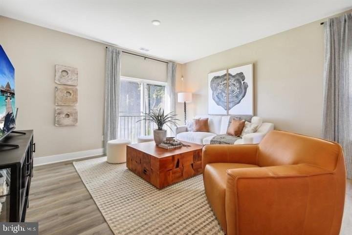 112 Charing Cross Dr - Photo 7 of 42