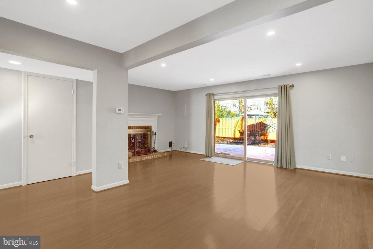 6576 Yadkin Ct - Photo 6 of 24