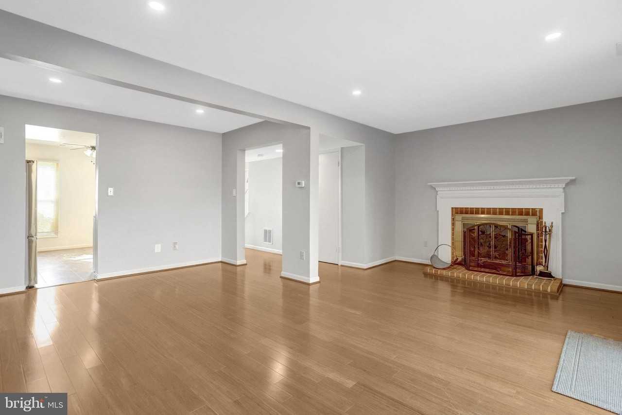 6576 Yadkin Ct - Photo 7 of 24