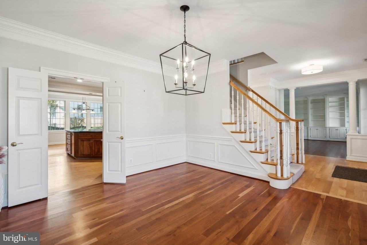 8802 Northern Spruce Lane - Photo 6 of 41