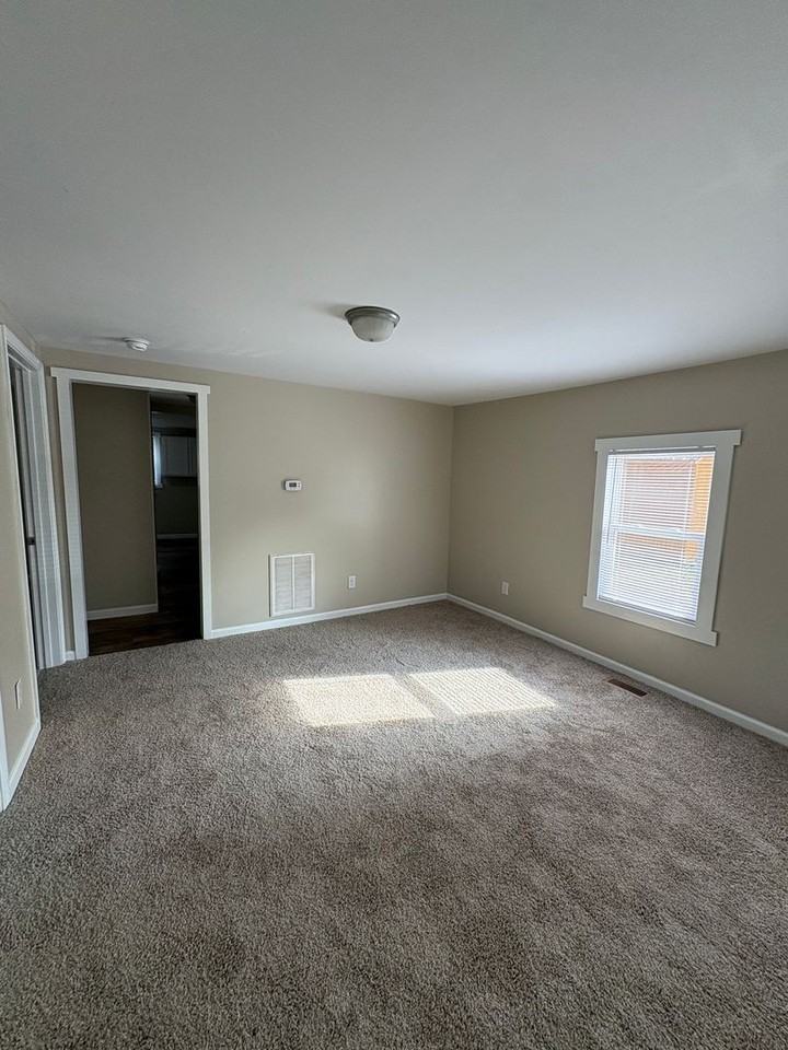 1805 College St - Photo 7 of 7