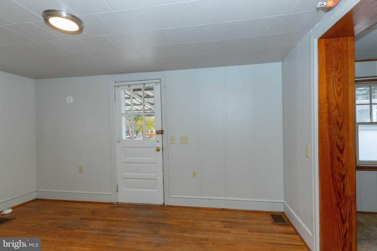 326 East Liberty Street #6 - Photo 6 of 17