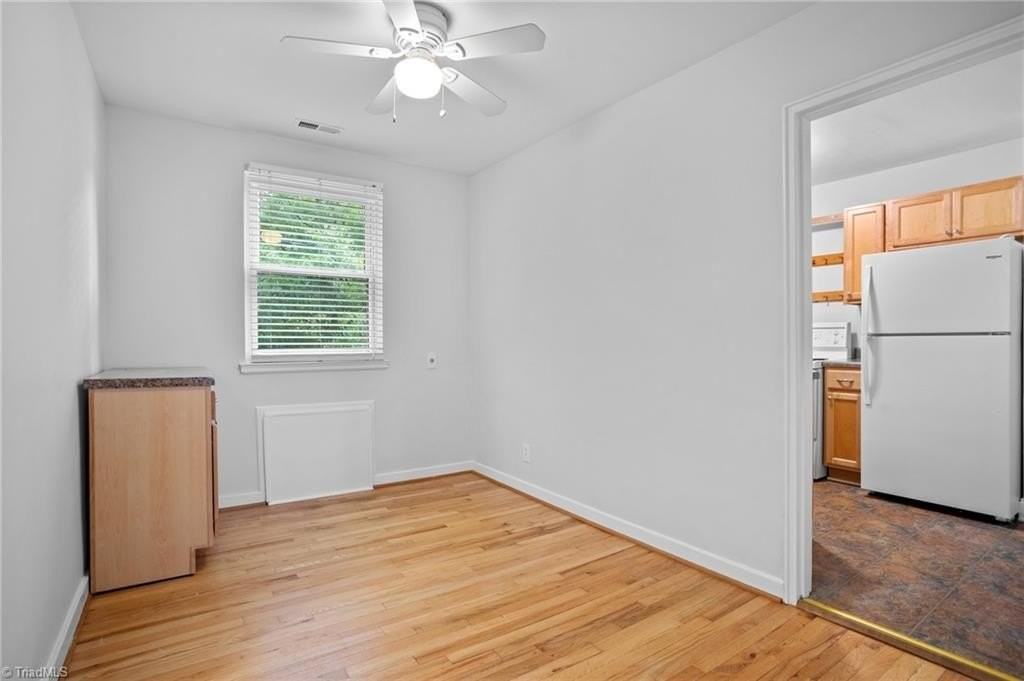 2523 Miller Park Cir #C - Photo 6 of 26