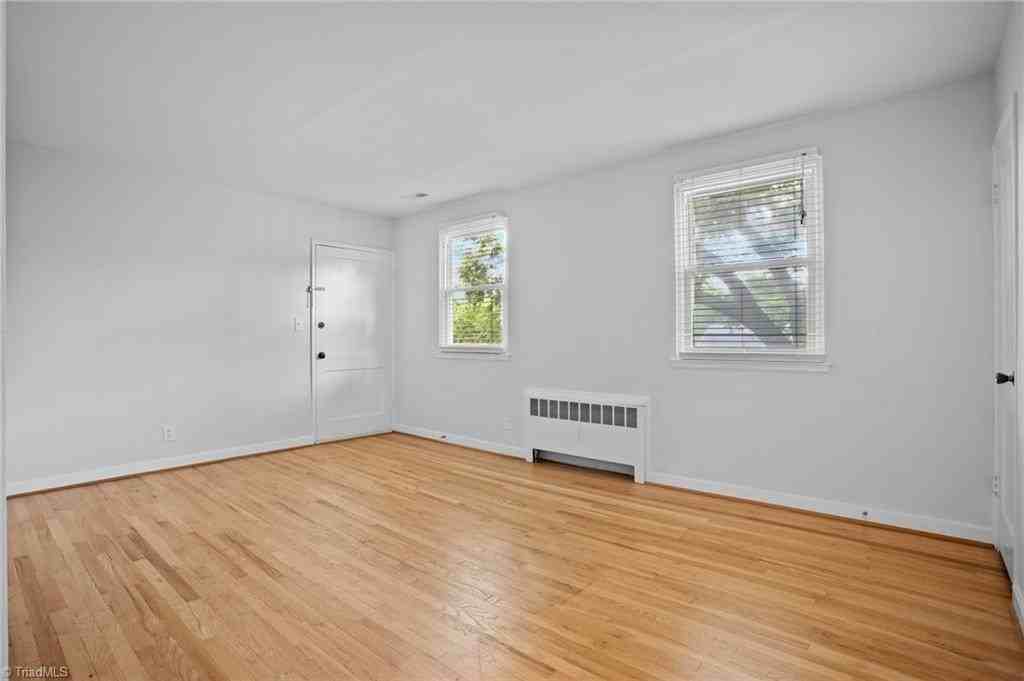 2523 Miller Park Cir #C - Photo 7 of 26