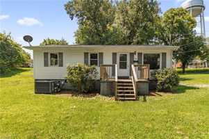 featured image of 305 West Short Avenue