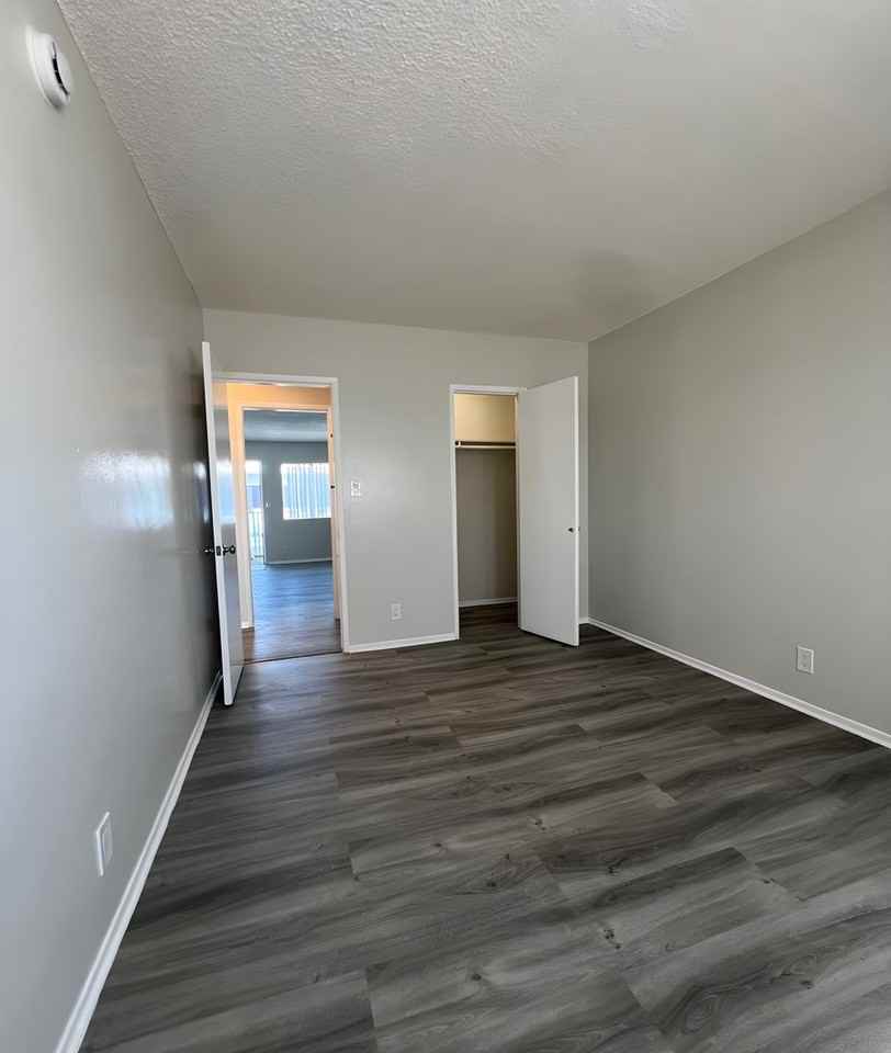 6811 10th Ave. - Photo 5 of 24