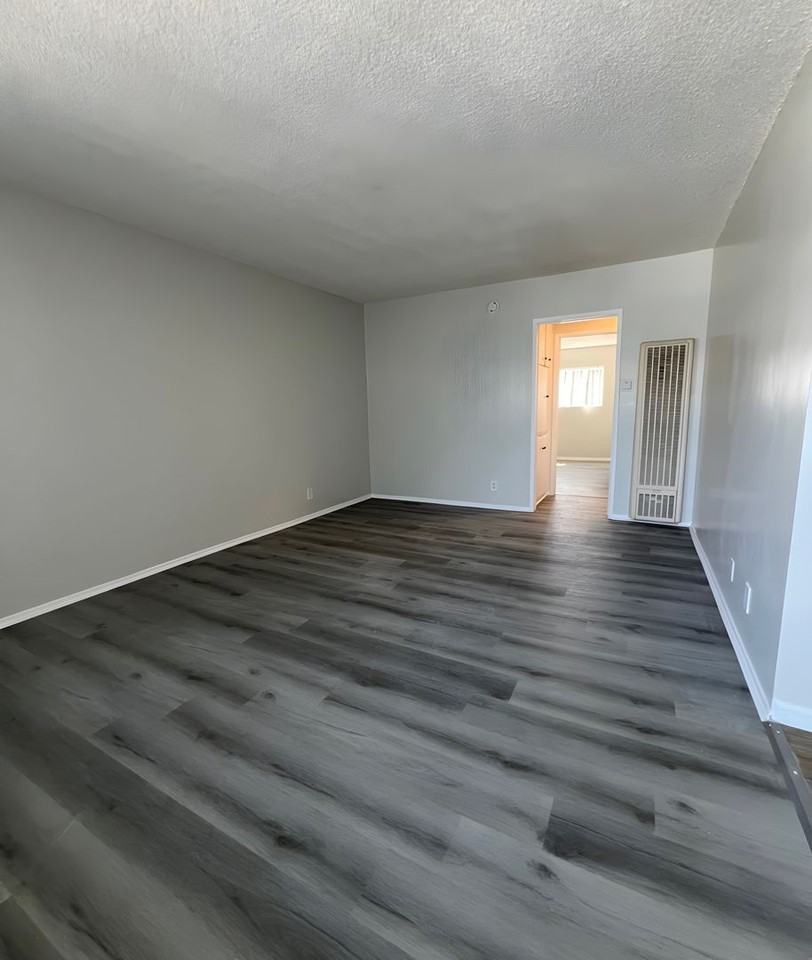 6811 10th Ave. - Photo 6 of 24