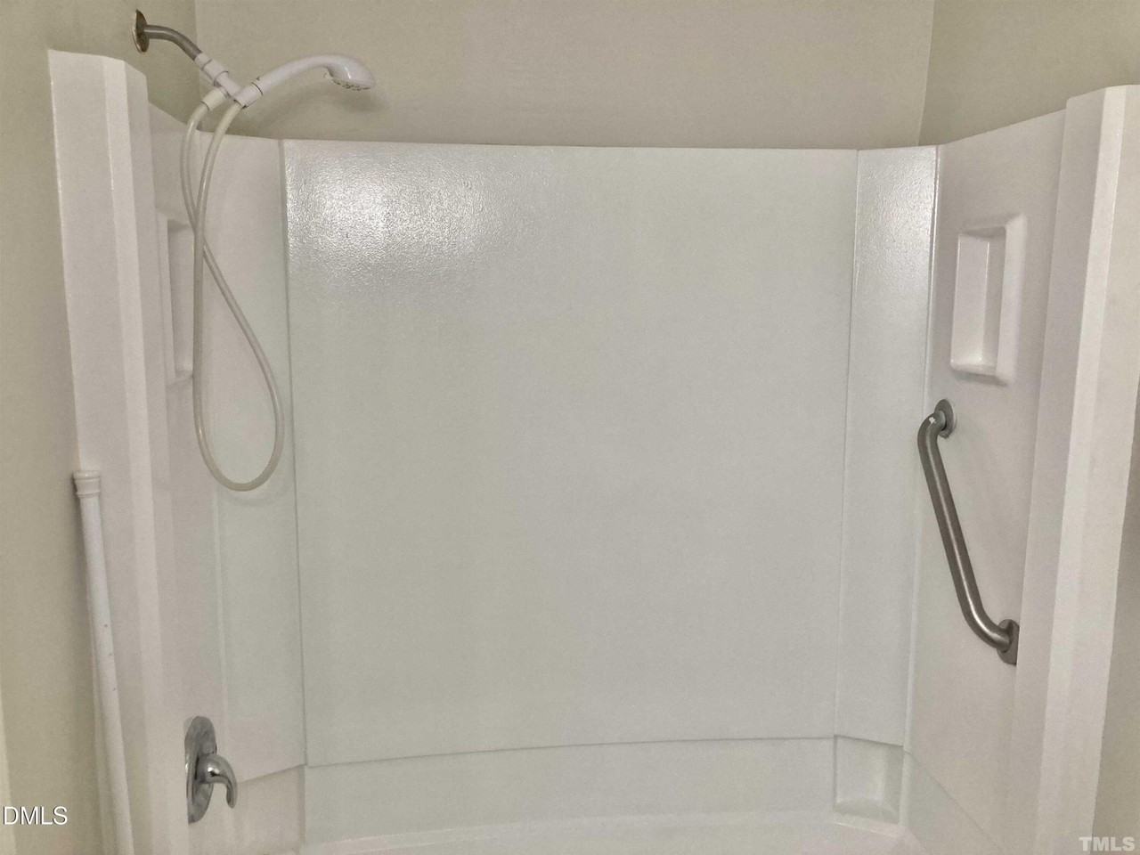 104 Castill Place - Photo 6 of 11