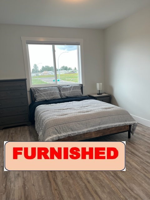 8215 81a Street - Photo 5 of 11