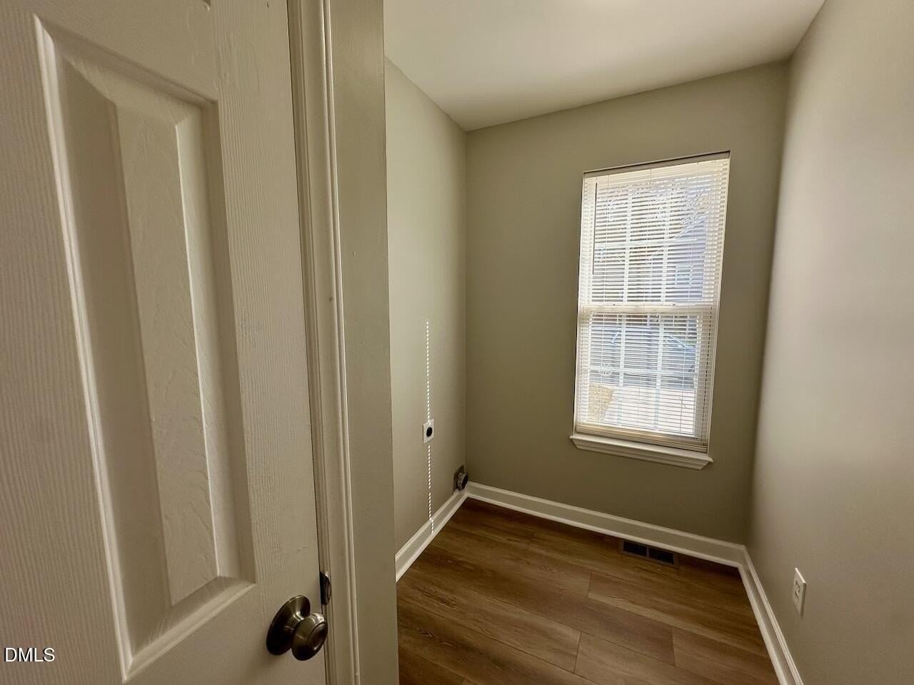 1308 Swingline Way - Photo 6 of 13