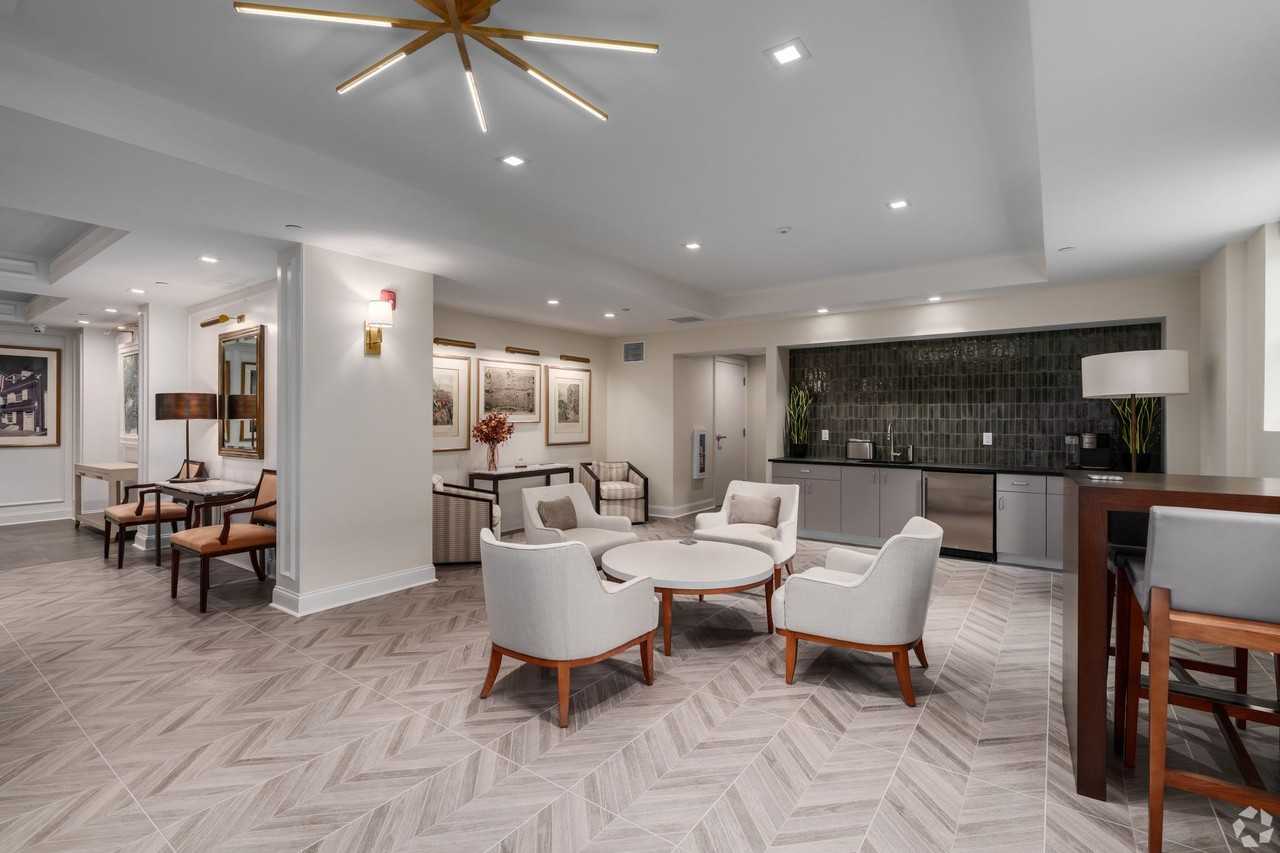 Westminster Arch Apartments - Photo 3 of 25