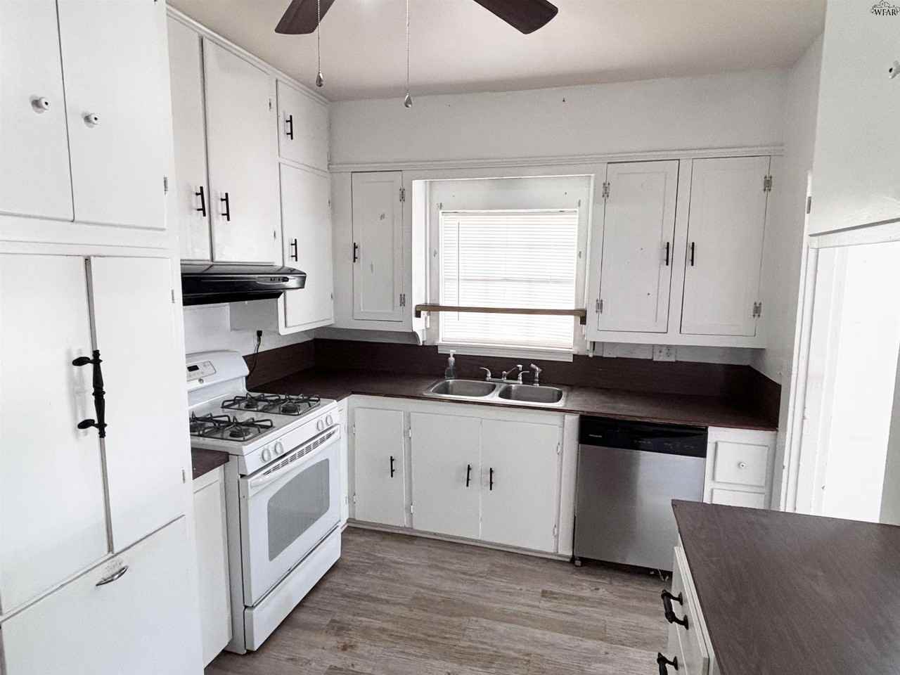 1513 P B Ln - Photo 7 of 24