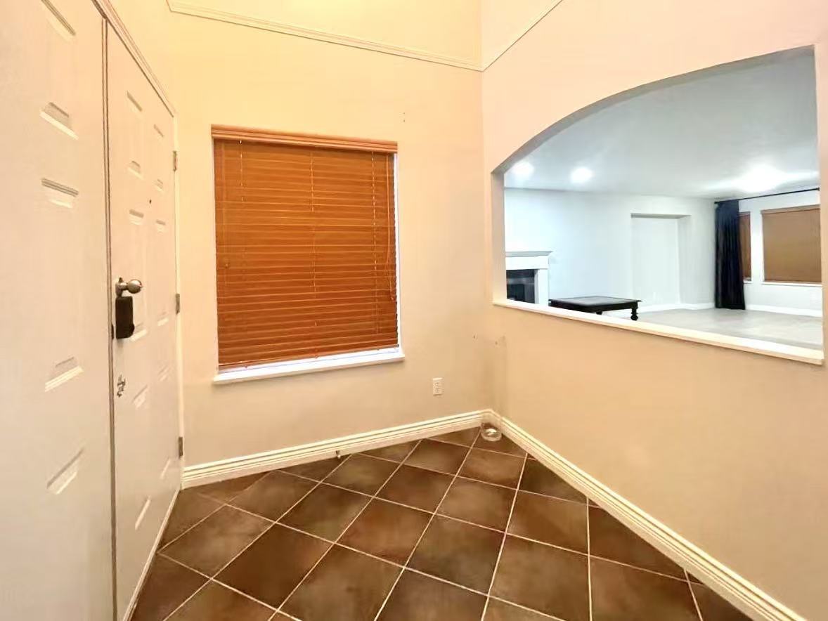 4620 Carter Drive #MAIN - Photo 3 of 30