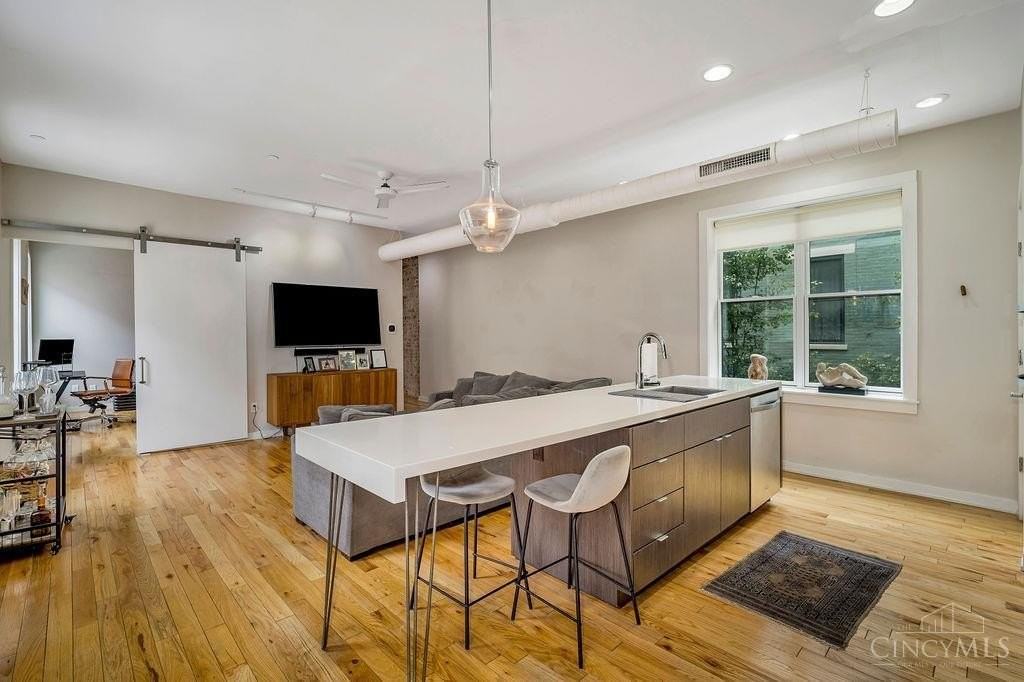 118 W 15th St Unit 181 #181 - Photo 7 of 34