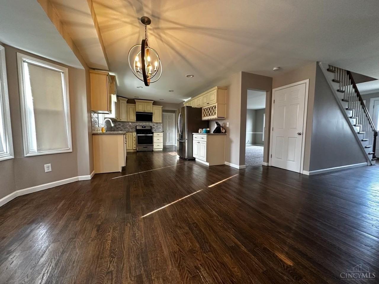 7305 Cascade Dr - Photo 5 of 26