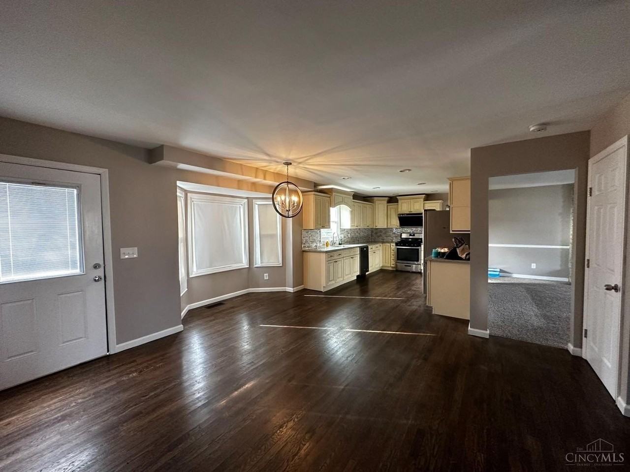 7305 Cascade Dr - Photo 6 of 26