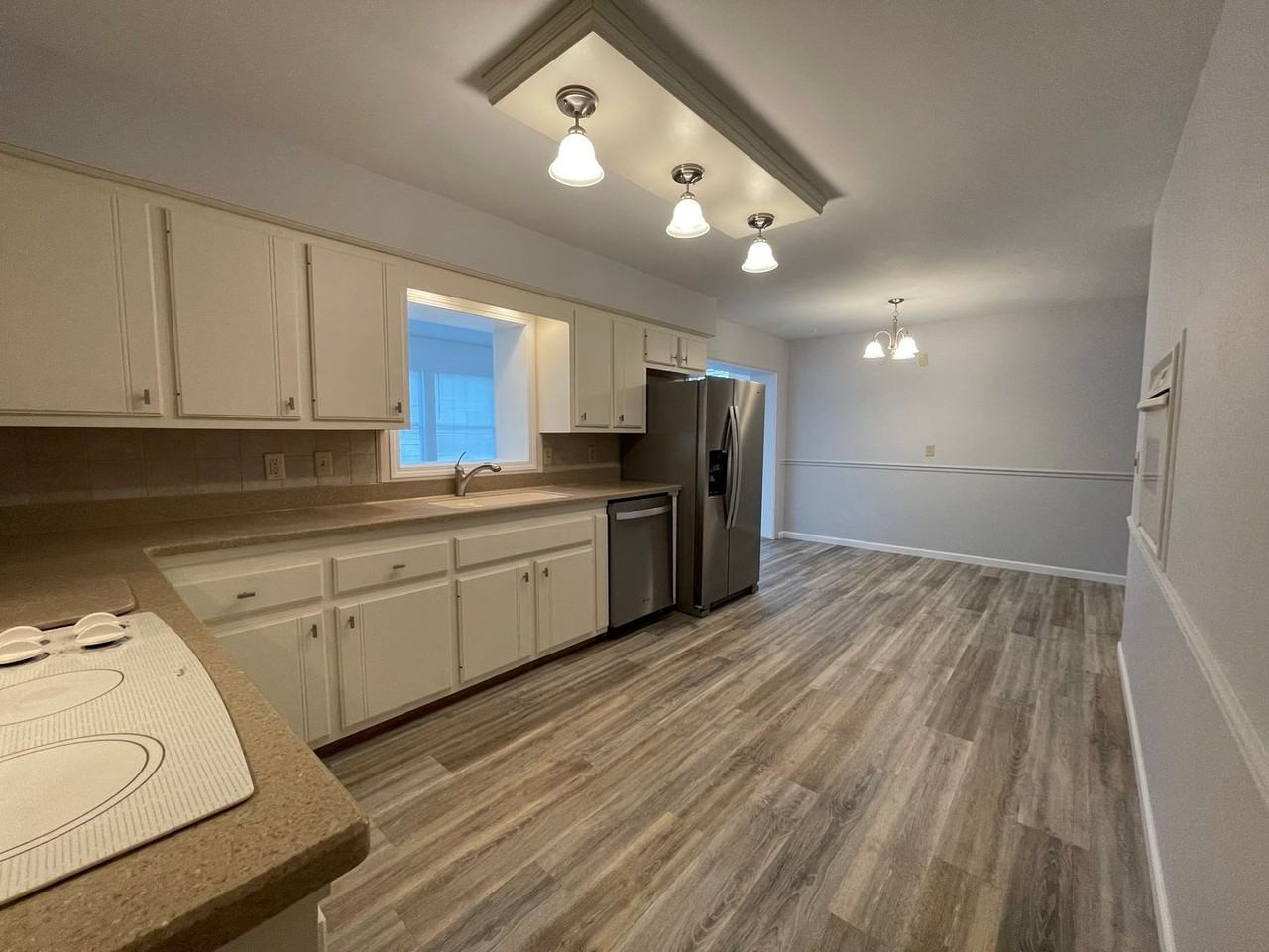 7723 Yorktown Street - Photo 6 of 20