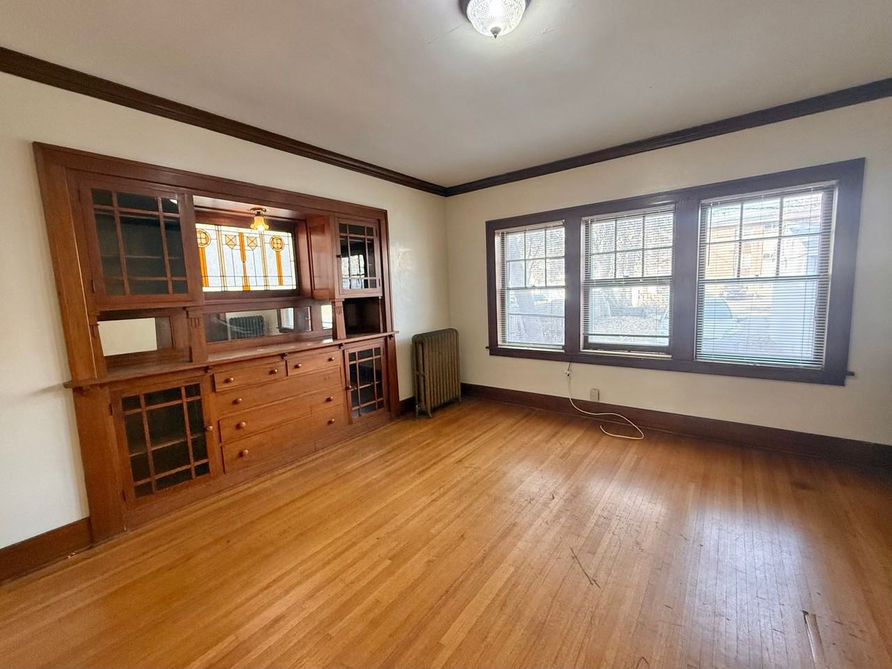 1424 F Street - Photo 6 of 31