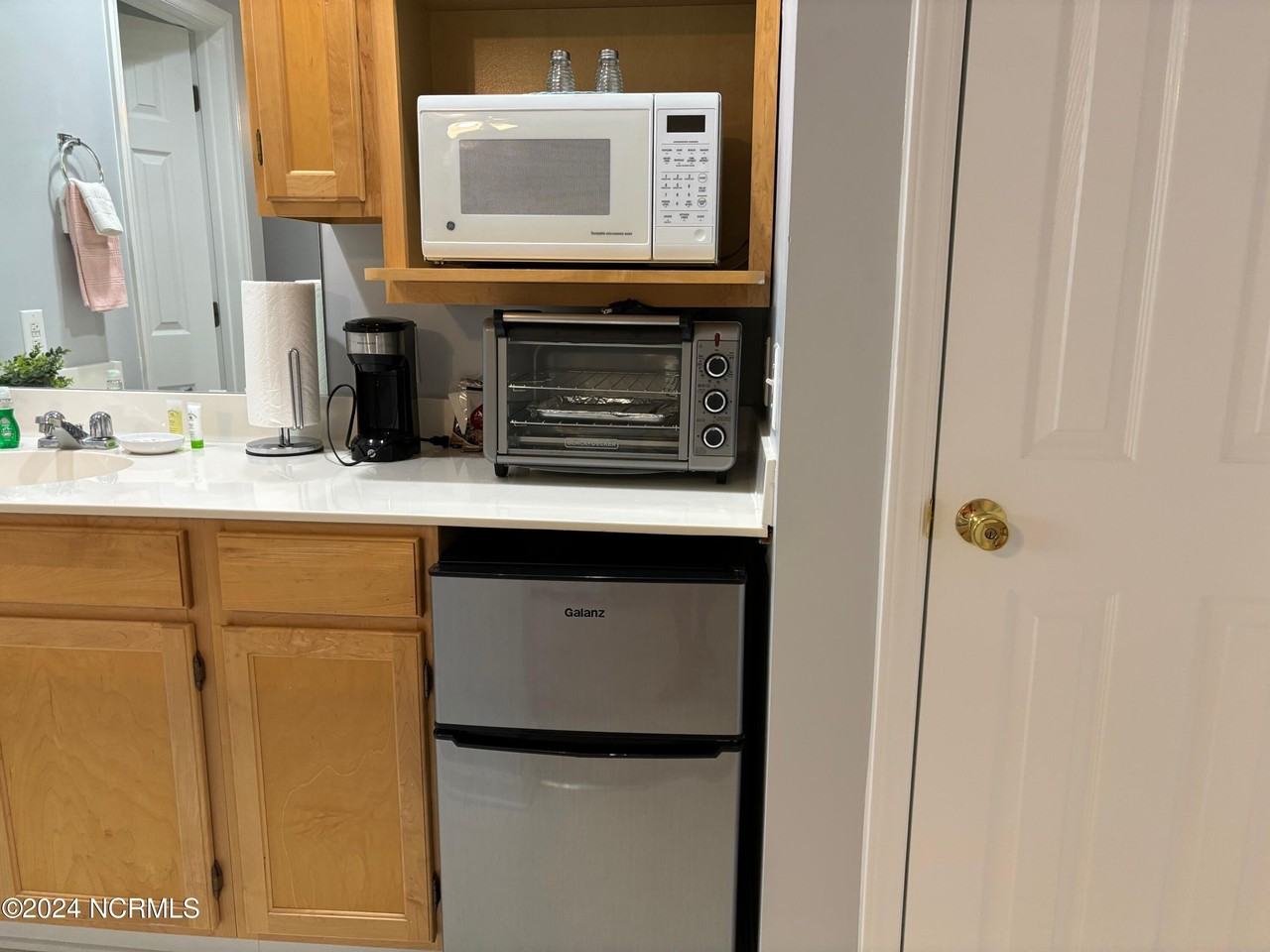 3030 Marsh Winds Circle #1103B - Photo 7 of 14