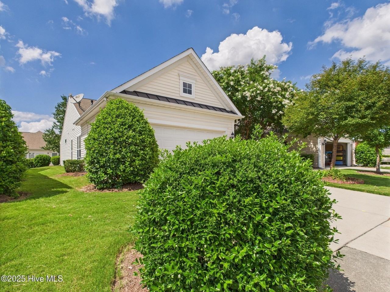 418 Easton Grey Loop - Photo 2 of 50