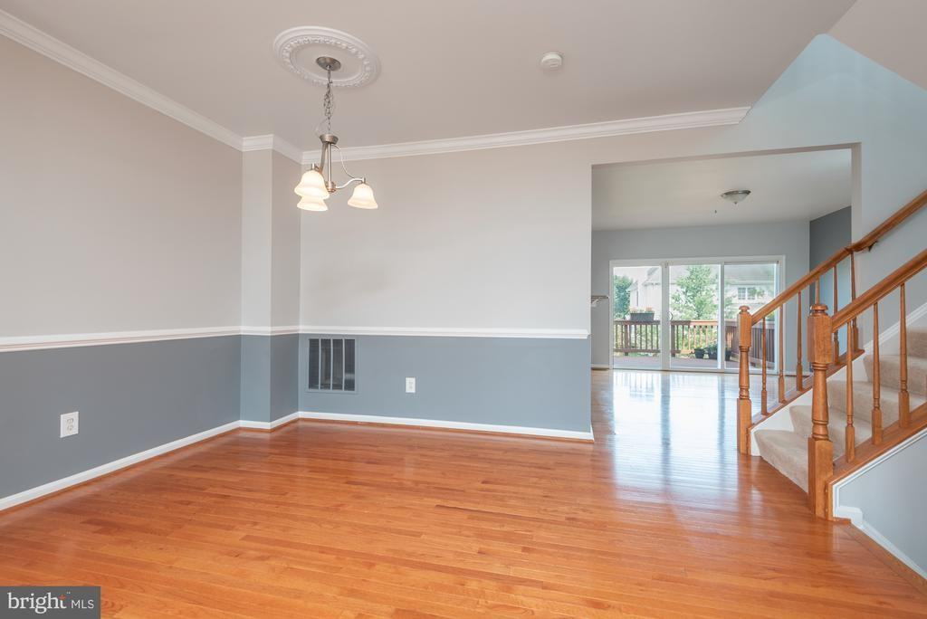 42724 Rolling Rock Sq - Photo 5 of 25