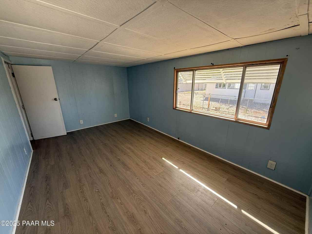 17400 East Trails End Road - Photo 3 of 12