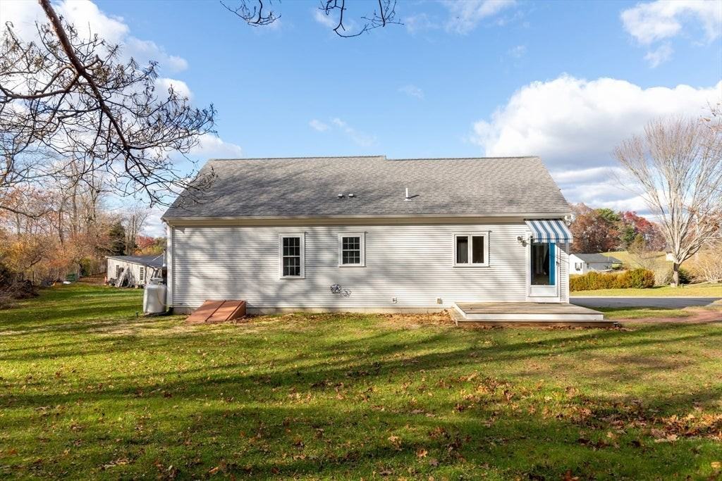 130R Billington St - Photo 4 of 24