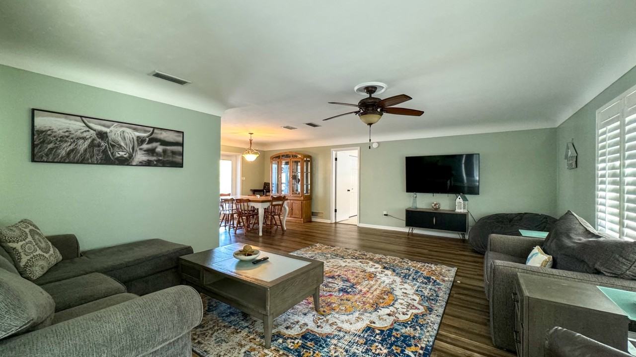 1531 Hill Dr - Photo 6 of 22