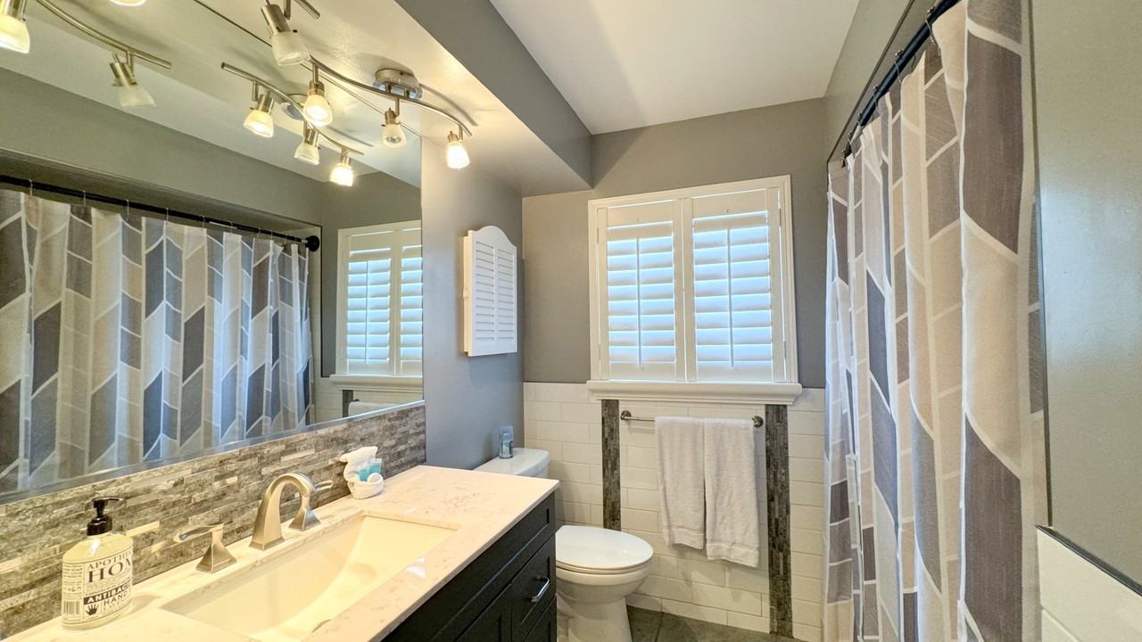 1531 Hill Dr - Photo 7 of 22