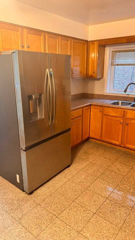 5501 N California Ave - Photo 4 of 27