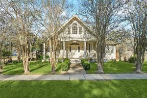 featured image of 128 West 22nd Avenue