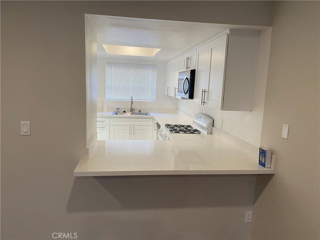 622 North Howard Street - Photo 4 of 16