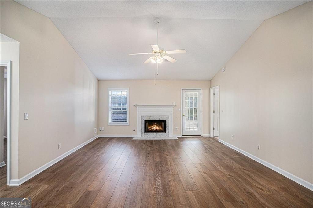 2533 Morning Glory Lane - Photo 3 of 20