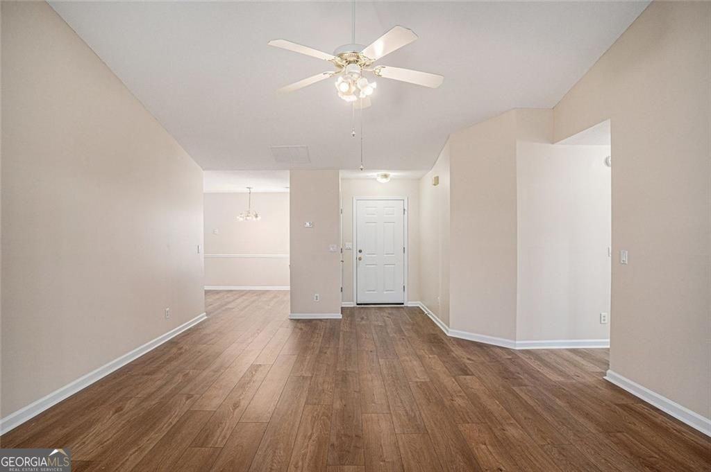 2533 Morning Glory Lane - Photo 5 of 20