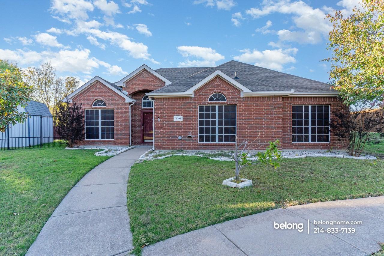 6701 Christina Lane - Photo 2 of 27