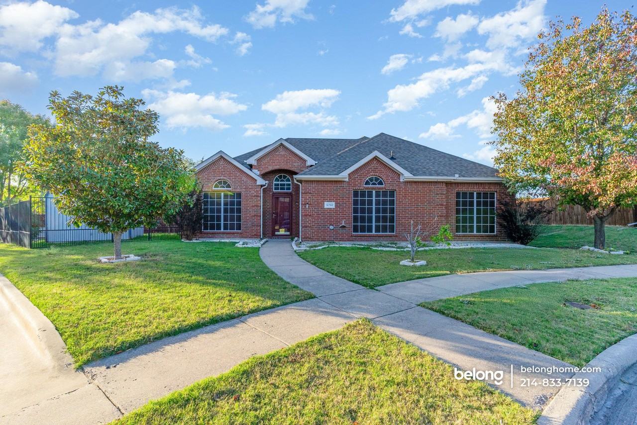 6701 Christina Lane - Photo 3 of 27