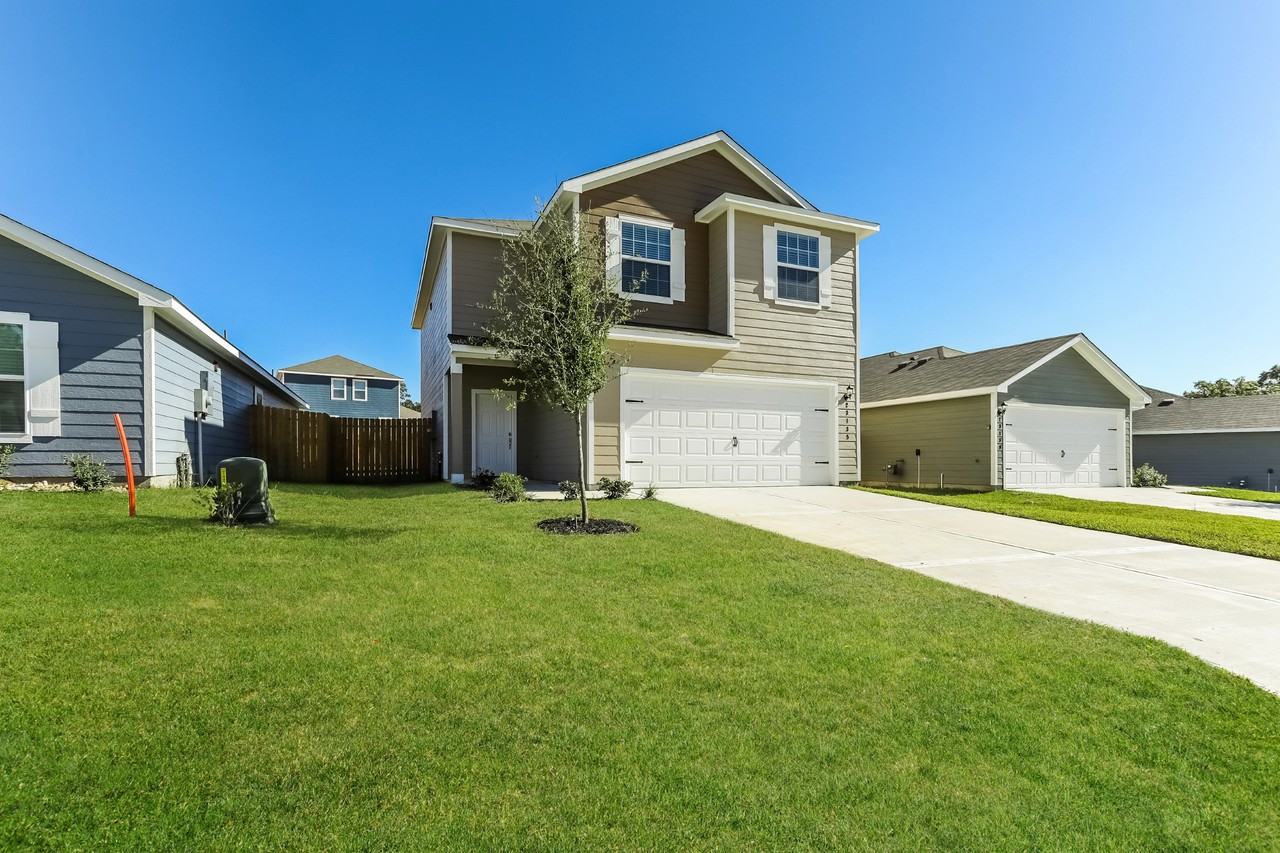 23135 Shakespeare Dr - Photo 5 of 31