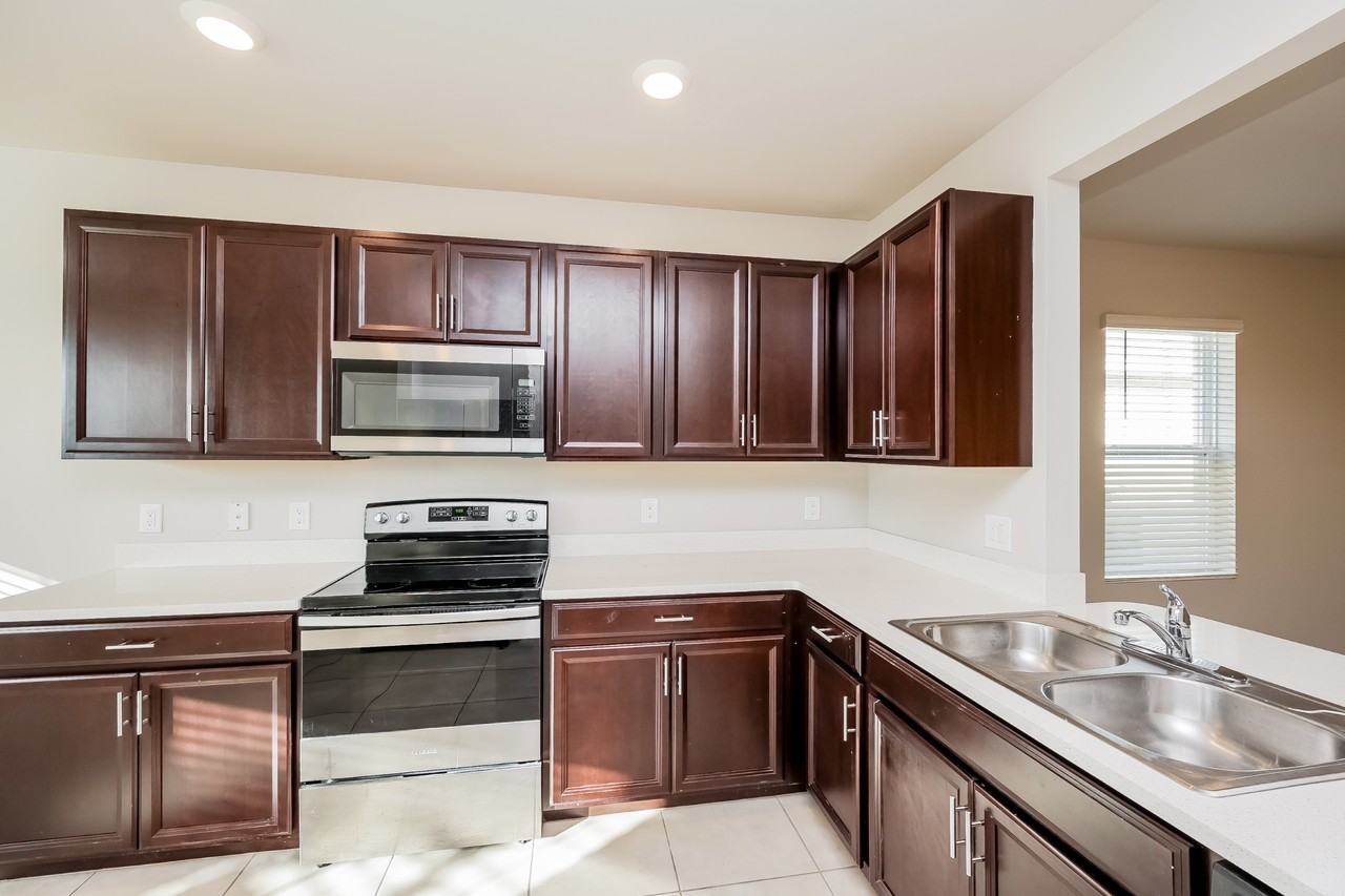 5341 Shell Mound Cir - Photo 7 of 17