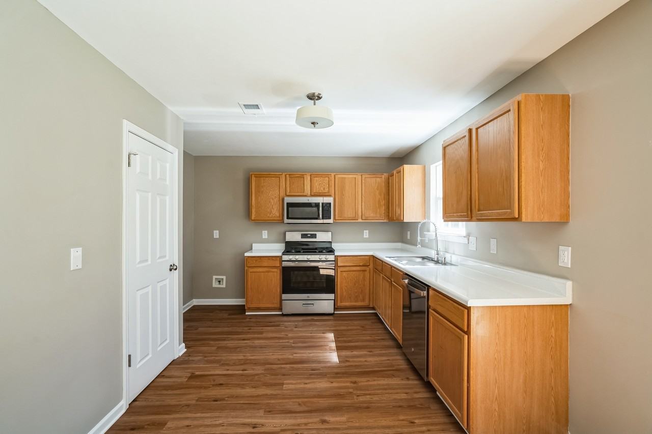 3316 Perkins Ridge Road - Photo 2 of 12