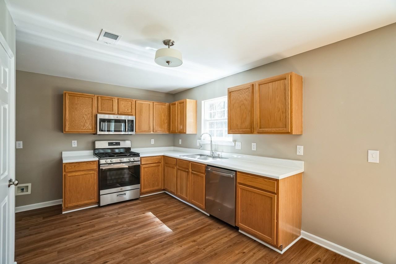 3316 Perkins Ridge Road - Photo 3 of 12