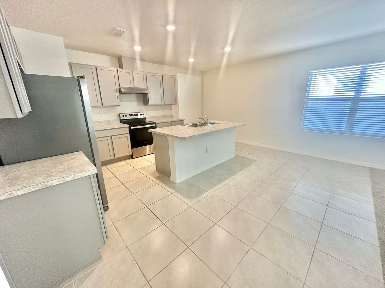 838 August Sky Drive - Photo 5 of 24