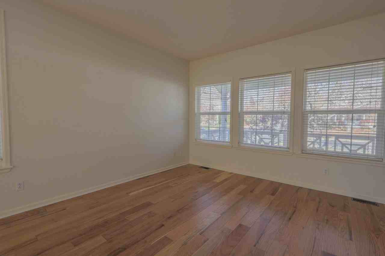 5802 Orchard Creek Lane - Photo 5 of 39