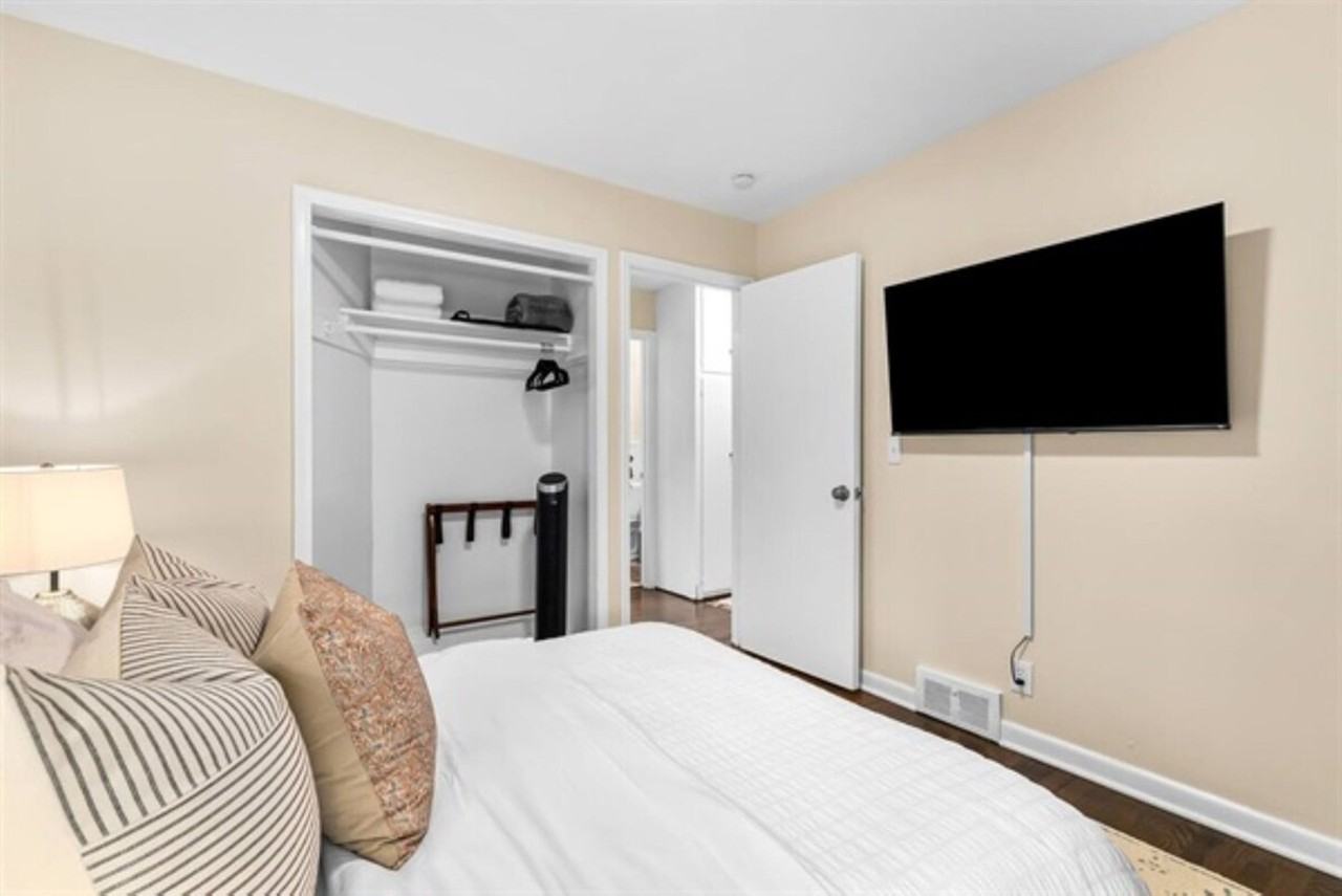 28232 Floral St #1032343P - Photo 6 of 29