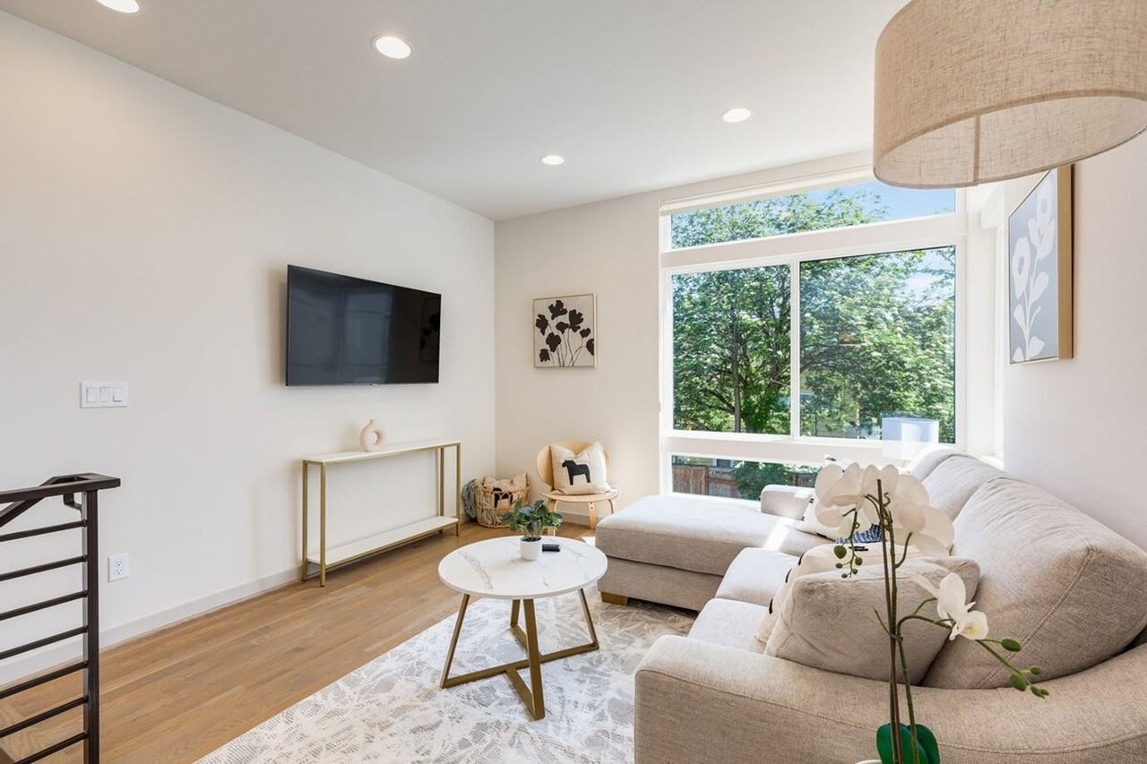 2114 3rd Ave N #1035886P - Photo 6 of 46