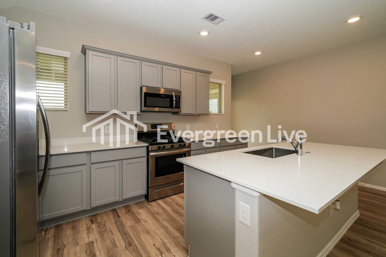 19077 Sonora Chase Dr - Photo 3 of 16