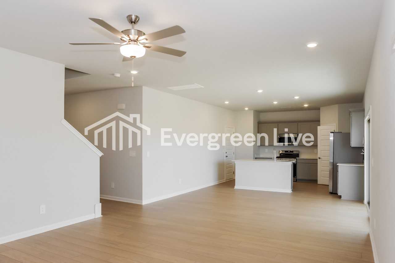 16907 Whispering Pines Dr - Photo 4 of 16