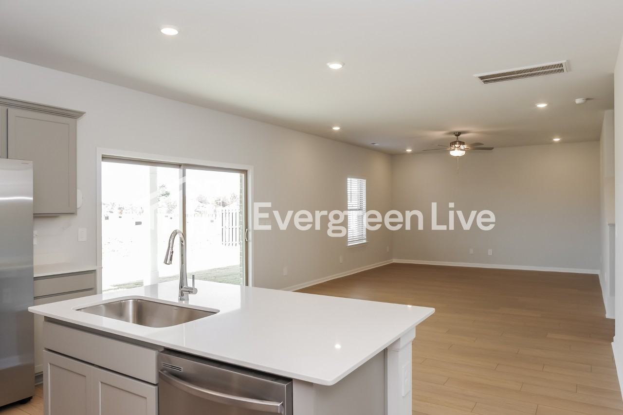 16907 Whispering Pines Dr - Photo 7 of 16