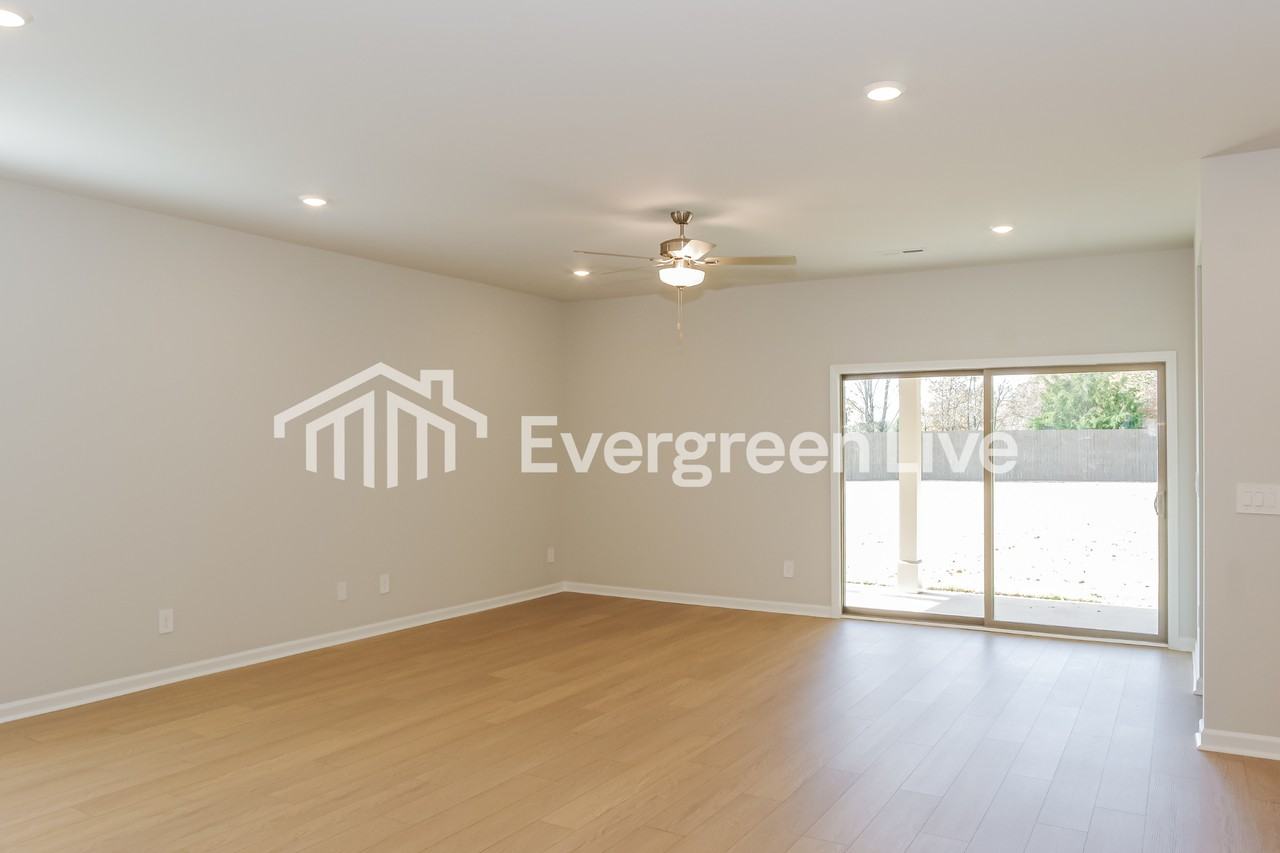 14797 Mountain Stream Dr - Photo 2 of 15
