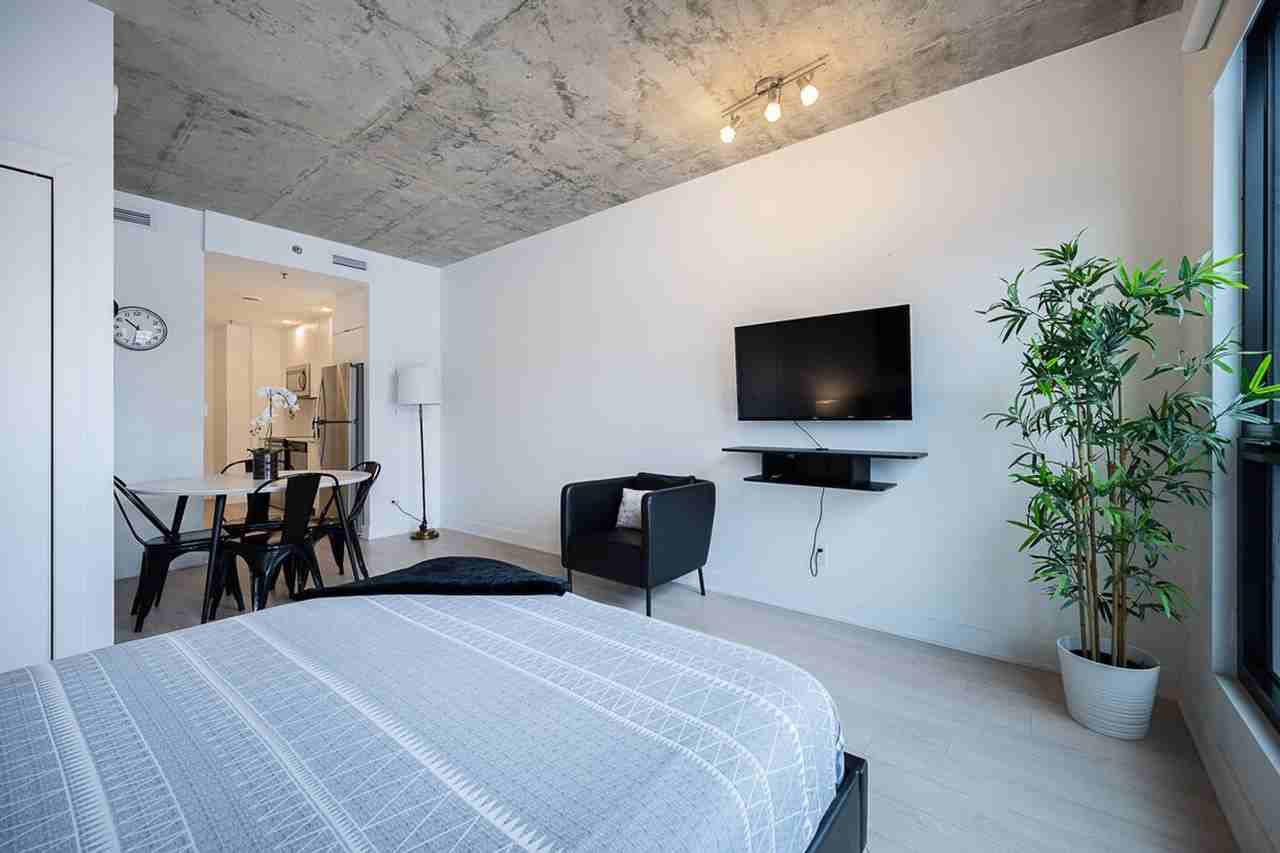 67 Boul De Maisonneuve E #1261840P - Photo 3 of 30